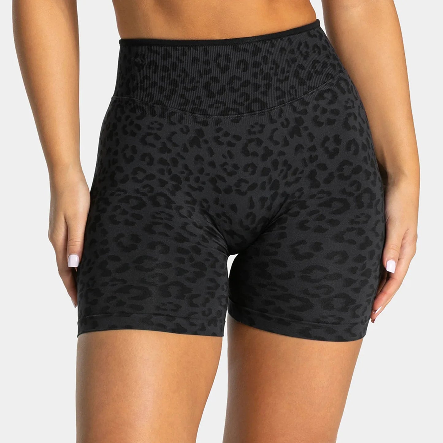Women Seamless Shorts Yoga Shorts Buttock Lift Gym Leggings Women High Waist Sports Shorts Women Running Workout Shorts Female