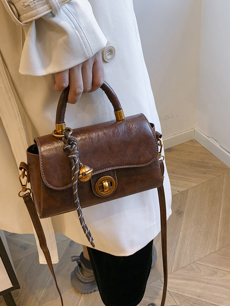 Autumn and Winter Portable Commuter Bag Women's 2024 New Fashionable Retro Small Square Bag All-match Multi-functional Shoulder Crossbody Bag Fashionable