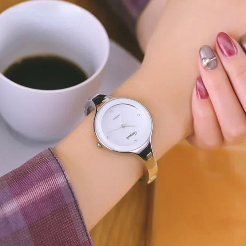 Minimalist Women Cuff Watch Fashion Casual Round Lady Women Bracelet Girls Watches Gold Stainless Steel Quartz Watch Reloj Mujer
