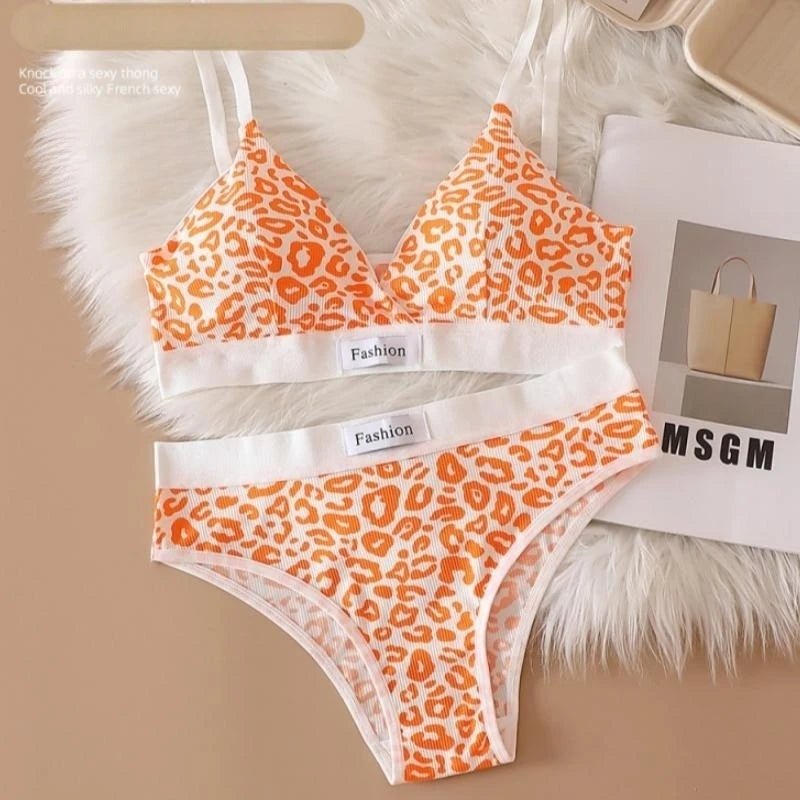 Women Push-Up Bra And Panties Set V-neck Non-wire Bra Low Waist Briefs Female Sexy Lingerie Cotton Leopard Print Underwear Set