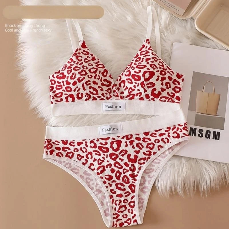 Women Push-Up Bra And Panties Set V-neck Non-wire Bra Low Waist Briefs Female Sexy Lingerie Cotton Leopard Print Underwear Set